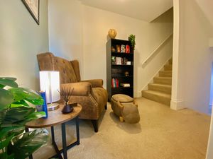 First Floor Landing- click for photo gallery